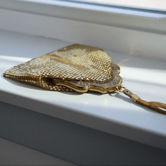 Whiting & Davis Gold Mesh Bag Antique 1950s Evening Bag Clutch Mini-Bag Petite - Picture 6 of 15